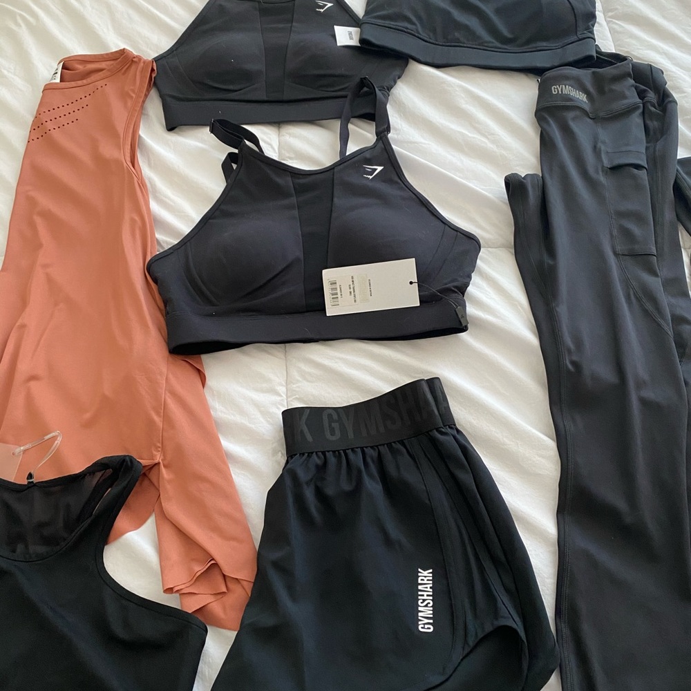 Gymshark Bundle - Picture 2 of 6